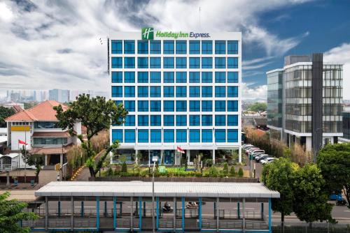 Menteng Hotel | Holiday Inn Express Jakarta Matraman by IHG