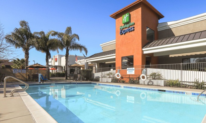 Lompoc Hotel | Holiday Inn Express Lompoc, an IHG Hotel