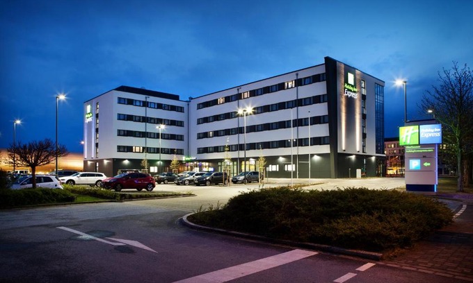 Oberhausen Hotel | Holiday Inn Express Oberhausen by IHG