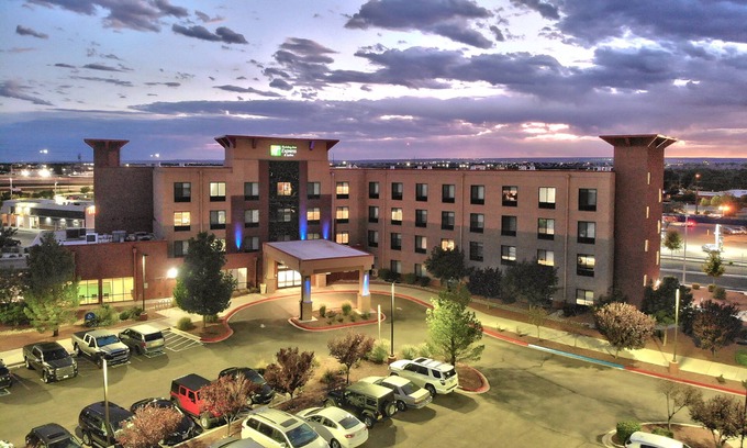 Near North Valley Hotel | Holiday Inn Express & Suites Albuquerque Historic Old Town by IHG