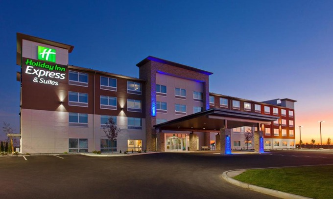 Moses Lake Hotel | Holiday Inn Express & Suites - Moses Lake by IHG