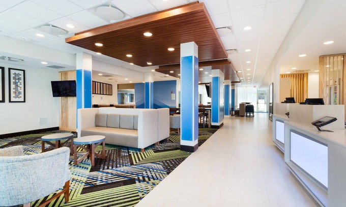 Niceville Hotel | Holiday Inn Express & Suites Niceville - Eglin Area by IHG