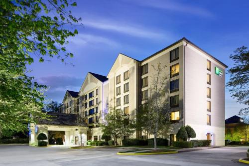 Alpharetta Hotel | Holiday Inn Express & Suites Alpharetta by IHG