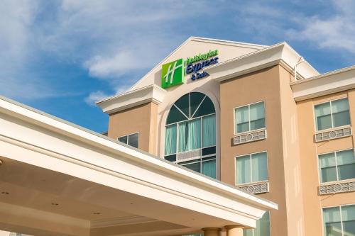 Harbison Hotel | Holiday Inn Express & Suites Columbia-I-26 @ Harbison Blvd by IHG