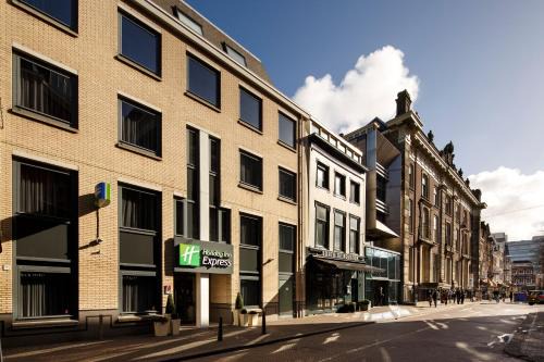The Hague Center Hotel | Holiday Inn Express The Hague - Parliament by IHG