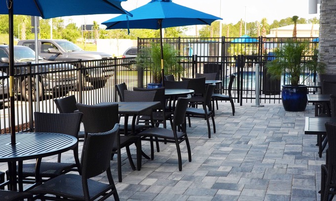 Jacksonville Hotel | Holiday Inn Express & Suites Jacksonville W - I295 and I10 by IHG