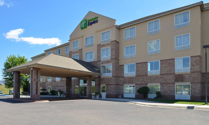 St Croix Falls Hotel | Holiday Inn Express St. Croix Valley by IHG