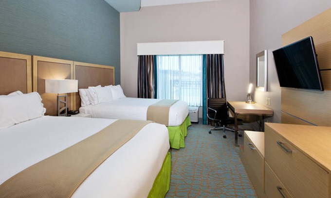 Warner Robins Hotel | Holiday Inn Express Hotel & Suites Warner Robins North West by IHG
