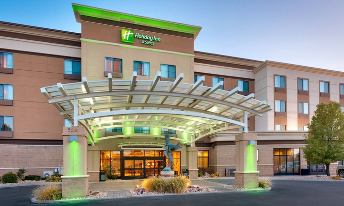 Salt Lake City Hotel | Holiday Inn Hotel & Suites Salt Lake City-Airport West by IHG