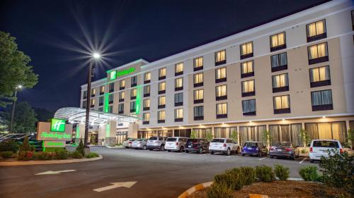 Knoxville Hotel | Holiday Inn Knoxville N - Merchant Drive by IHG