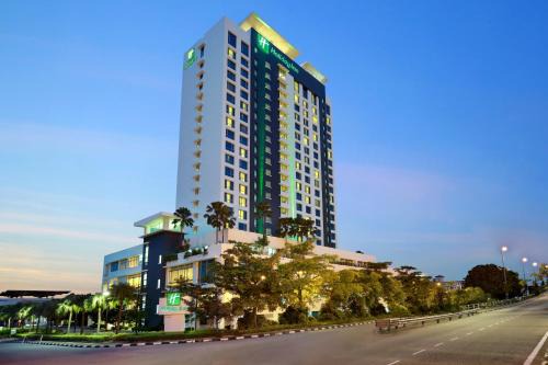 Malacca City Hotel | Holiday Inn Melaka by IHG