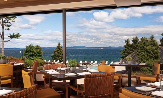 Bar Harbor Hotel | Holiday Inn Resort Bar Harbor - Acadia Natl Park by IHG