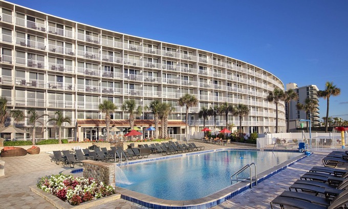 Daytona Beach Hotel | Holiday Inn Resort Daytona Beach Oceanfront by IHG