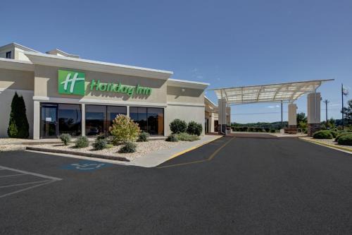 Verona Hotel | Holiday Inn Staunton Conference Center by IHG
