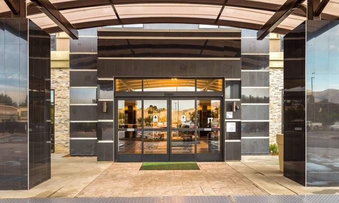 Milpitas Hotel | Holiday Inn Hotel & Suites Silicon Valley - Milpitas by IHG