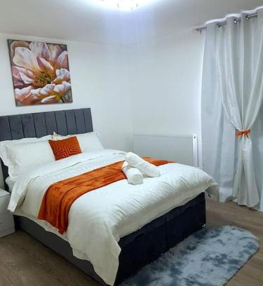 Gillingham Casa | Holiday Let - Entire modern home in Medway