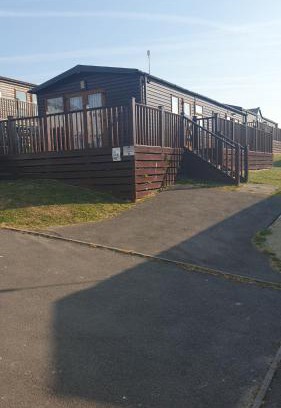 Ore Casa | Holiday Lodge, sleeps 4, with sea & countryside views