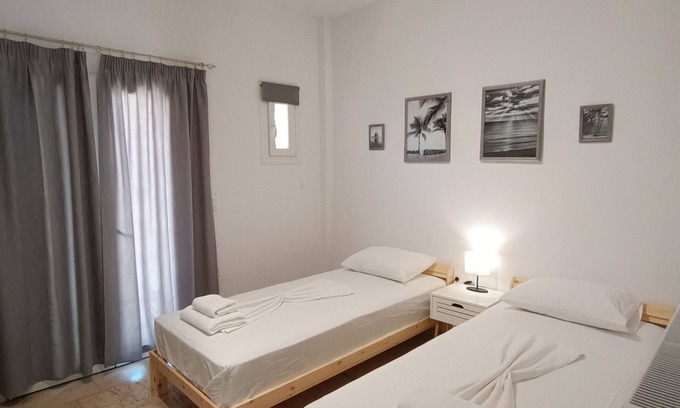 Agios Ioannis Apartamento | Holiday Pension Anna, in Agios Ioannis, halfway to Glyfada beach from Corfu town