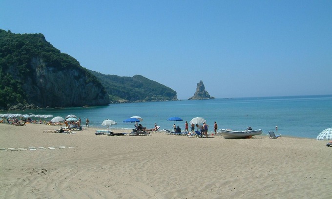 Agios Gordios Casa | Holiday Studio Apartments Yannis on Agios Gordios Beach in Corfu