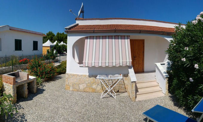 Chiesiola Villa | Vacaciones en Cottage N ° 5 Giovanna Disanti, rodeado de zonas verdes en Gargano aVieste