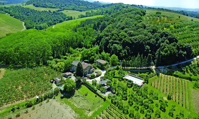 Poggibonsi Apartamento | Vacaciones con piscina en Toscana