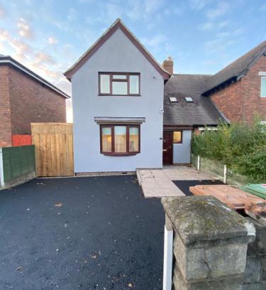 Walsall Casa | Hollemeadow