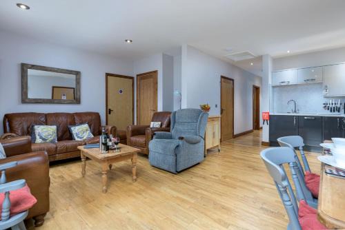 Frampton Casa | Holly Cottage