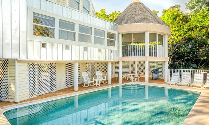 Wulfert Casa | Holly House