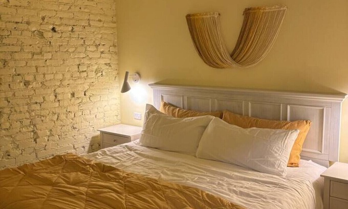 Downtown Louisville Apartamento | Hollyhock Suite 513: 5 beds/2 bath