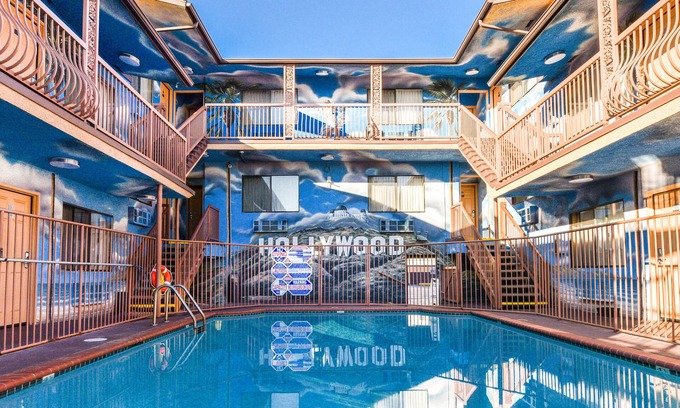 Little Armenia Hotel | Hollywood Inn Express North