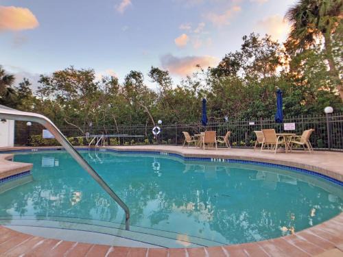Holmes Beach Casa | Holmes Beach - Mangroves 3607 #208