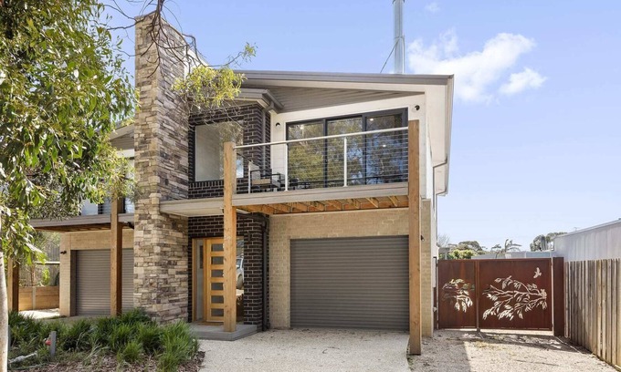 Anglesea Casa | Holmly 2 - Premium Position, Walk to Everything!