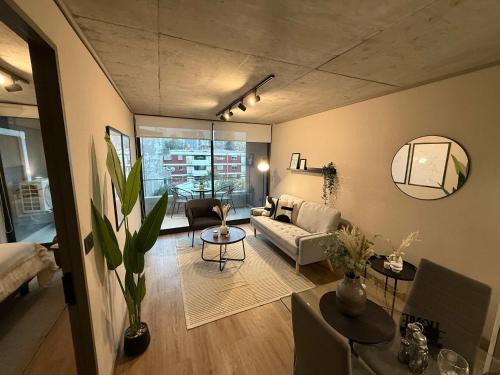 Barrio Italia Apartamento | HOM I TOP1 1D1B en Providencia Metro Santa Isabel