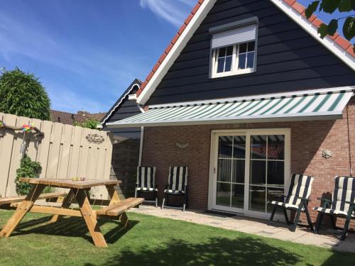 Westkapelle Apartamento | HOMARUS Bed by the Sea