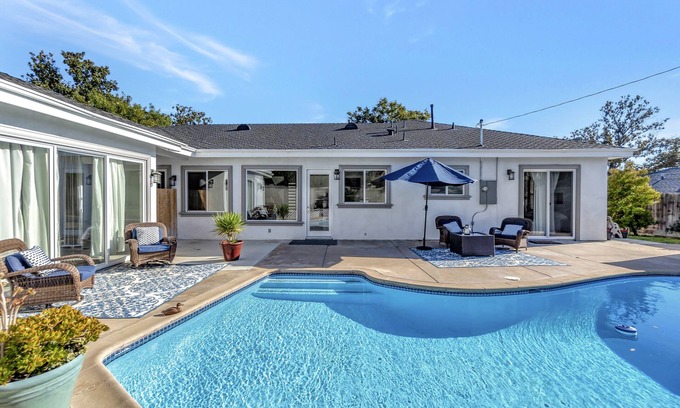 East Whittier Casa | Near Disneylandia 5bedrooms 5full bathrooms