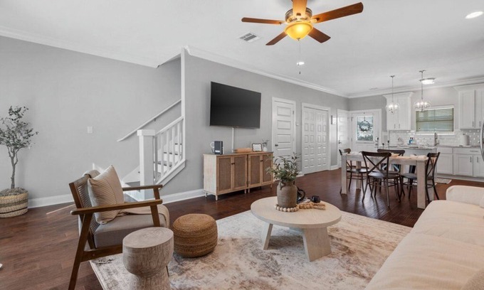 Lake Charles Condominio | Home 4 U at Olive Bayou! Downtown Lake Charles