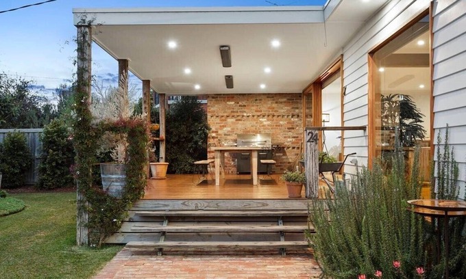 St Leonards Casa | Home 400m from the beach!