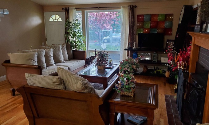 SeaTac Casa | Home 5-7 minutes from Sea-Tac airport,