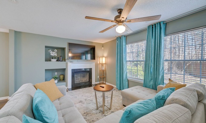 Paw Creek Casa | Home 9 Mi to Uptown Charlotte: Dogs Welcome!