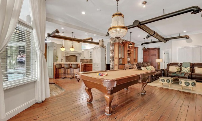 Historic Downtown Savannah Casa | Home at 1014