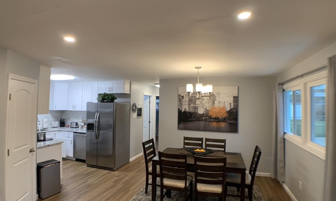 Riverside Casa | Home away from home. Minutes away from everything.