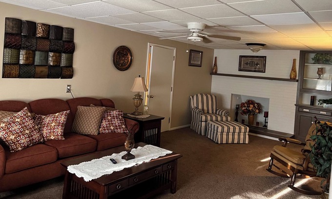 Bucyrus Apartamento | Home away from home one bedroom apartment