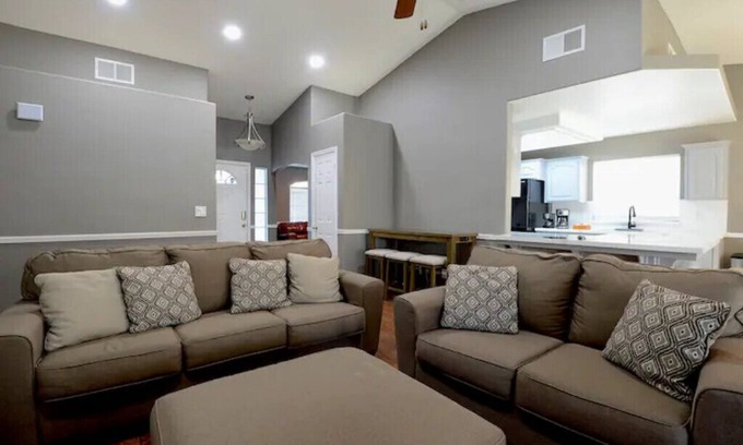 Fresno Casa | Home away from Home