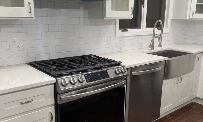 Rahway Casa | Home Away From Home!
