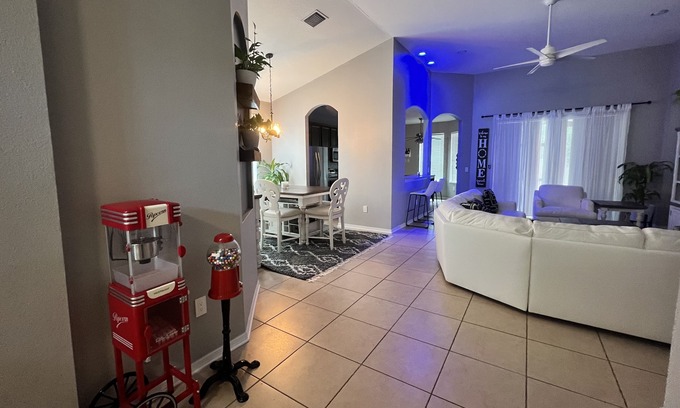Riverview Casa | Home Away From Home
