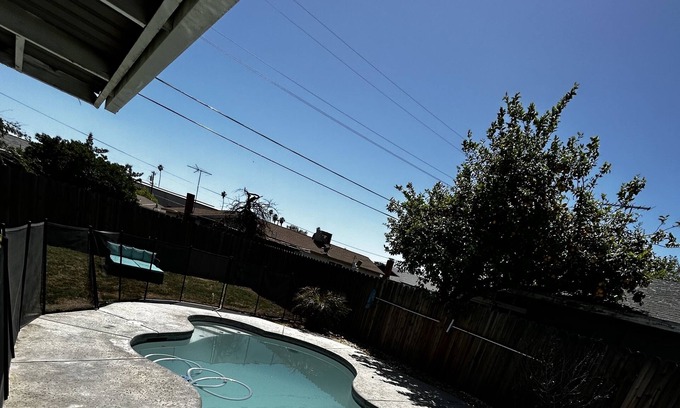 Lemoore Casa | Home Away From Home W/Pool