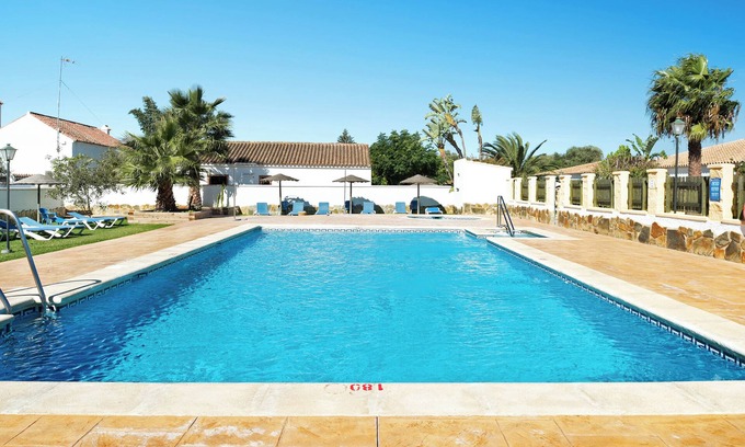 Zahora Casa | Inicio "Casa Miguelin" En la playa con amplia terraza y aire acondicionado