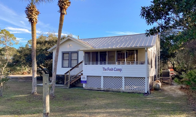Indian Pass Casa | Home & casita with outdoor shower, screened-in porch, grill, & beach access