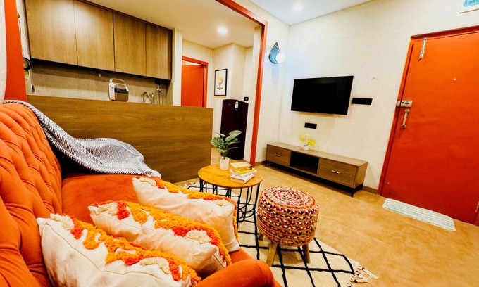 Indore Apartamento | Home Escape 1BHK Retreat Nr Saket Square