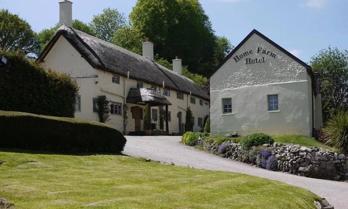 Wilmington Casa | Home Farm Hotel